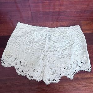 Express white lace shorts size XS